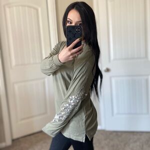 PINK Victoria’s Secret sage green sequin arm graphics tee XS